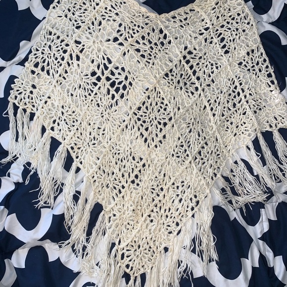 Poncho for cover up or over bralette or tank - Picture 2 of 2